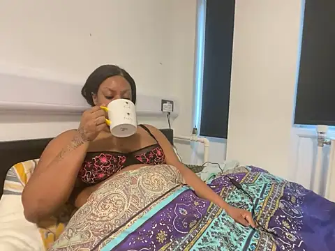 LavenderBuxton online show from 01/18/25, 11:11