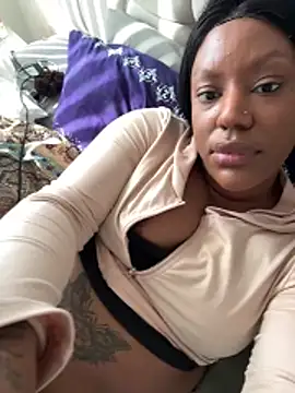 LavenderBuxton online show from 03/11/26, 11:49