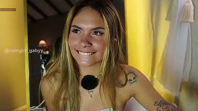 Gaby Ferrer online show from 05/18/26, 02:56