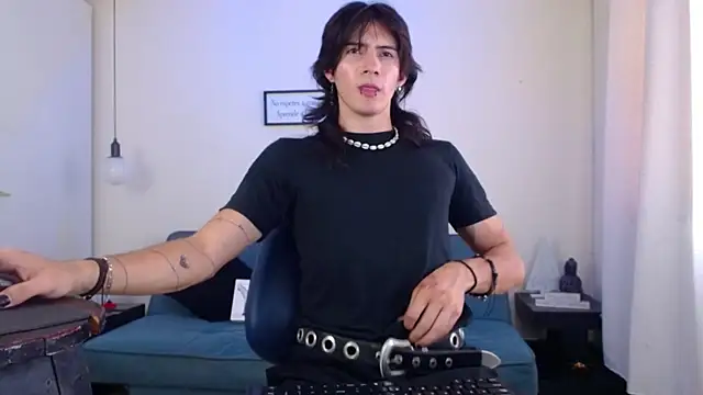 Snapshot of andreey50 chatting on 12/20/24, 08:12 andreey50 online show from 12/20/24, 08:12