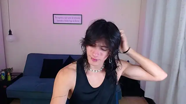 Snapshot of andreey50 chatting on 01/06/25, 11:42 andreey50 online show from 01/06/25, 11:42