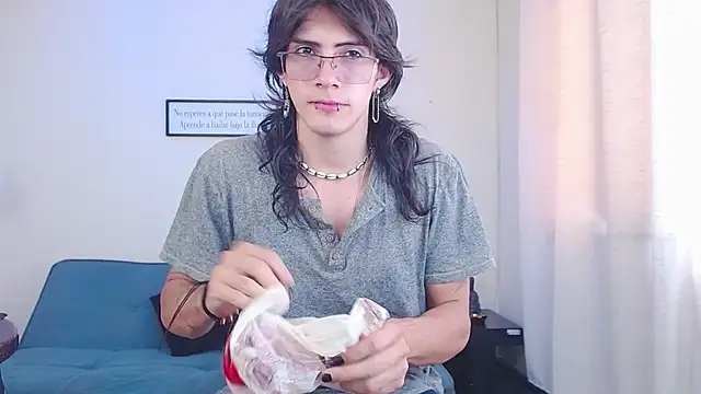 Snapshot of andreey50 chatting on 01/13/25, 08:04 andreey50 online show from 01/13/25, 08:04