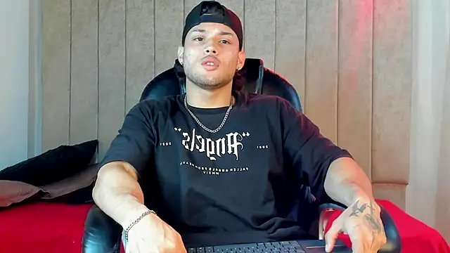 jeicob gagnon online show from 09/30/25, 05:45