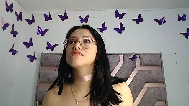 Snapshot of Anny_Fox- chatting on 06/05/26, 06:52 Anny Fox- online show from 06/05/26, 06:52