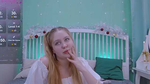 Ellie Wellie online show from 12/25/24, 04:32