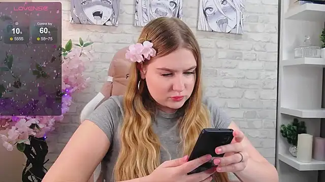 Ellie Wellie online show from 12/30/24, 01:58