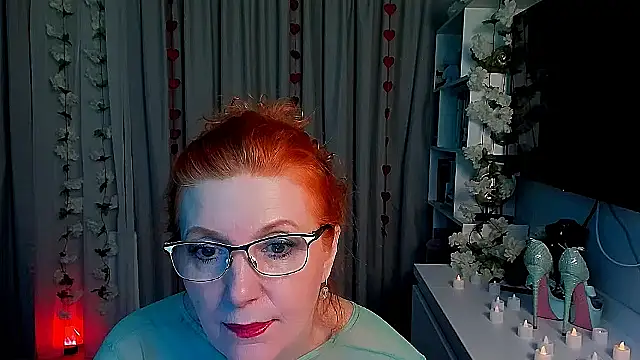 Snapshot of Fire-Fox-One chatting on 10/30/25, 09:04 Fire-Fox-One online show from 10/30/25, 09:04