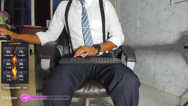 Hideintheoffice online show from 03/03/25, 03:41