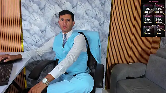 Hideintheoffice online show from 09/19/25, 10:54