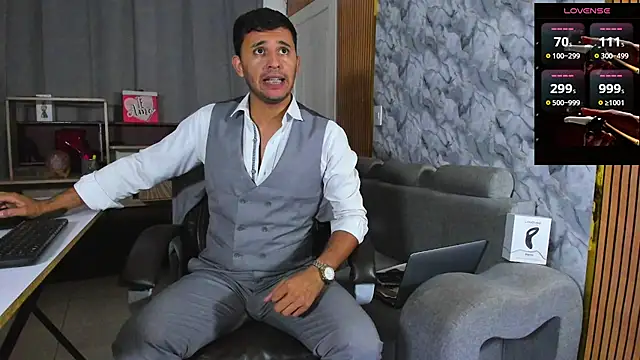 Hideintheoffice online show from 02/03/26, 05:27