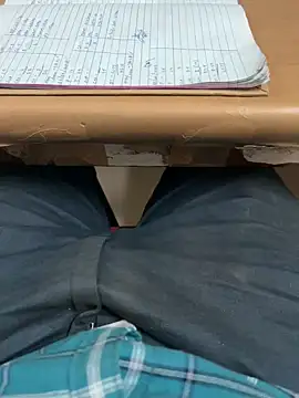 Snapshot of Hillz_king_98 chatting on 02/04/25, 11:49 Hillz king 98 online show from 02/04/25, 11:49