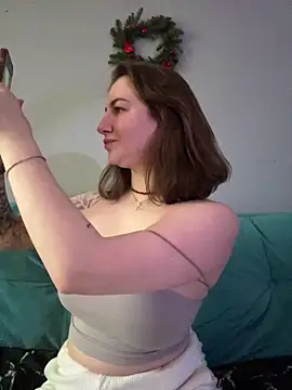 MayaMystic online show from 12/18/25, 01:06