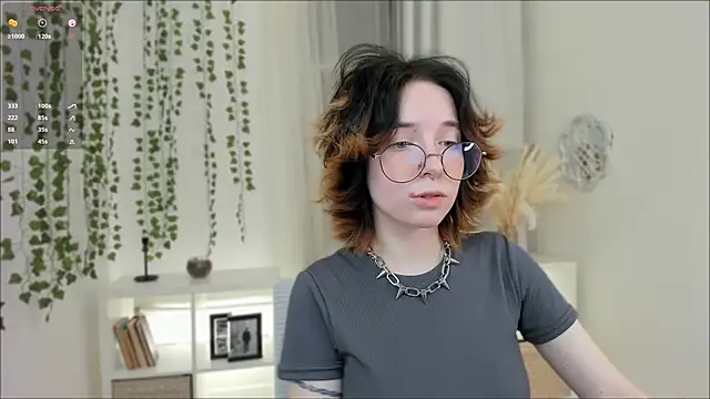 Snapshot of lilithlunna chatting on 01/14/25, 08:48 lilithlunna online show from 01/14/25, 08:48