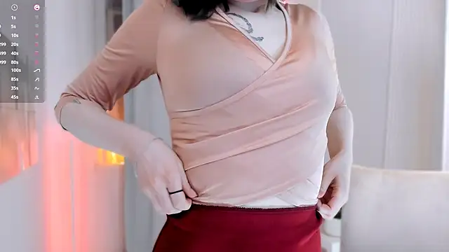 Snapshot of lilithlunna chatting on 02/01/25, 01:12 lilithlunna online show from 02/01/25, 01:12