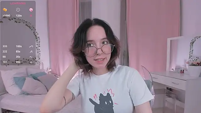 Snapshot of lilithlunna chatting on 02/27/25, 04:20 lilithlunna online show from 02/27/25, 04:20