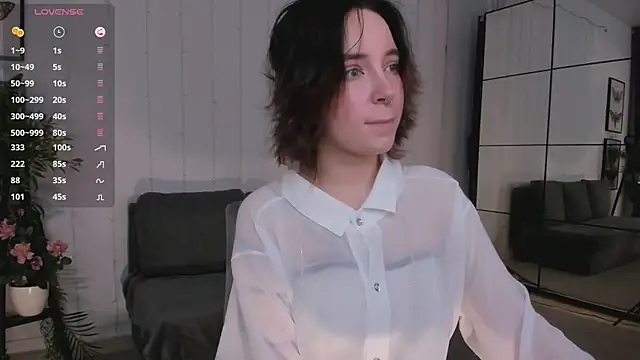 Snapshot of lilithlunna chatting on 03/02/25, 10:16 lilithlunna online show from 03/02/25, 10:16