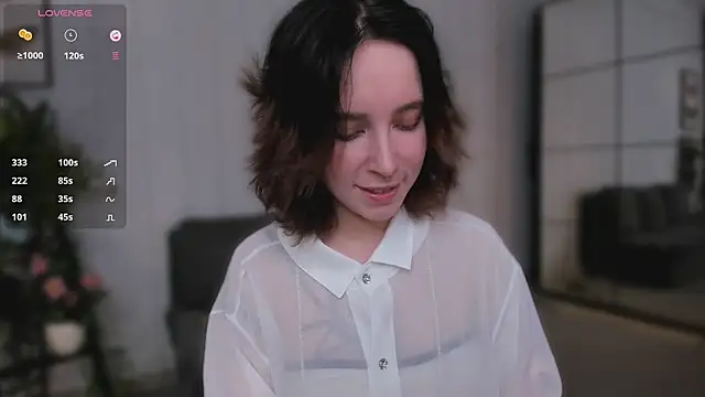 Snapshot of lilithlunna chatting on 03/03/25, 01:42 lilithlunna online show from 03/03/25, 01:42