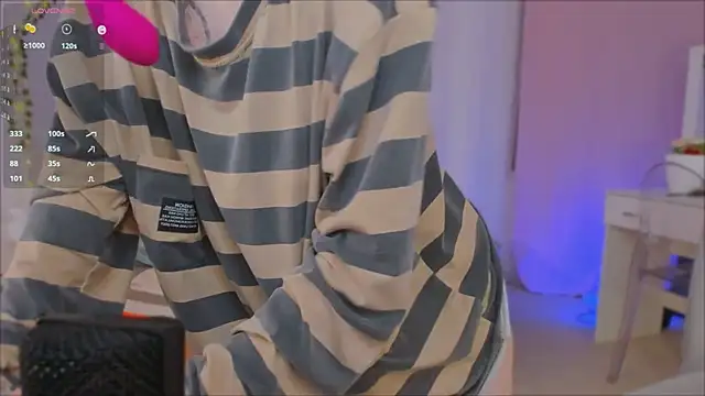 Snapshot of lilithlunna chatting on 03/15/25, 08:15 lilithlunna online show from 03/15/25, 08:15