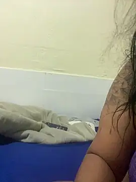 briannaa557 online show from 01/03/25, 09:47