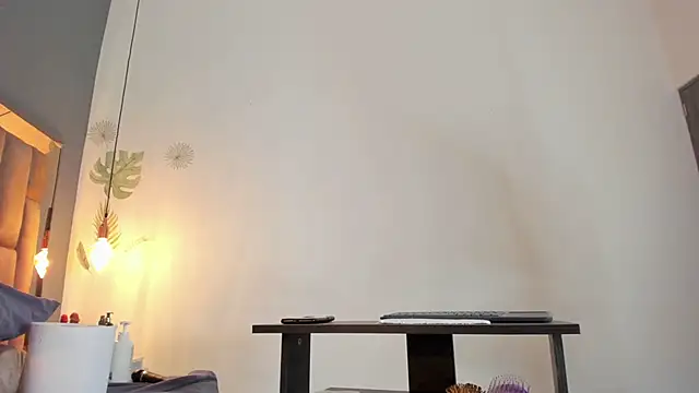 Snapshot of victoriaroyce1 chatting on 01/30/25, 06:54 victoriaroyce1 online show from 01/30/25, 06:54