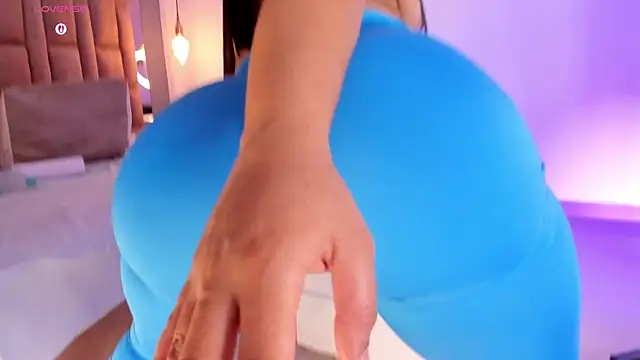 victoriaroyce1 online show from 02/27/26, 12:38