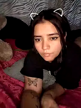 Snapshot of Ema_kraus chatting on 03/11/25, 08:53 Ema kraus online show from 03/11/25, 08:53