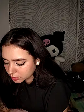 Snapshot of Ema_kraus chatting on 03/20/25, 05:02 Ema kraus online show from 03/20/25, 05:02