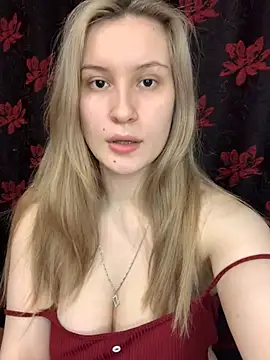 Snapshot of Sweet_white_chocolate chatting on 12/30/24, 06:49 Sweet white chocolate online show from 12/30/24, 06:49