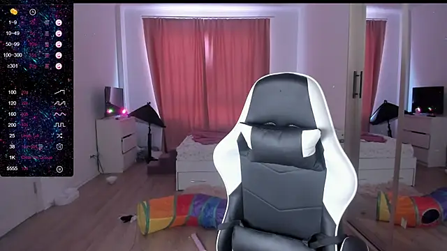 Snapshot of Agnes_Allenn chatting on 02/25/25, 09:31 Agnes Allenn online show from 02/25/25, 09:31