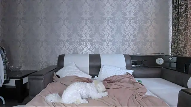 Snapshot of Agnes_Allenn chatting on 09/22/25, 10:28 Agnes Allenn online show from 09/22/25, 10:28