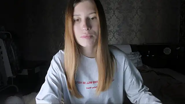 Snapshot of Agnes_Allenn chatting on 10/06/25, 10:02 Agnes Allenn online show from 10/06/25, 10:02