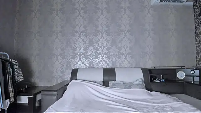 Snapshot of Agnes_Allenn chatting on 11/11/25, 09:31 Agnes Allenn online show from 11/11/25, 09:31