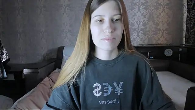 Snapshot of Agnes_Allenn chatting on 11/23/25, 10:37 Agnes Allenn online show from 11/23/25, 10:37