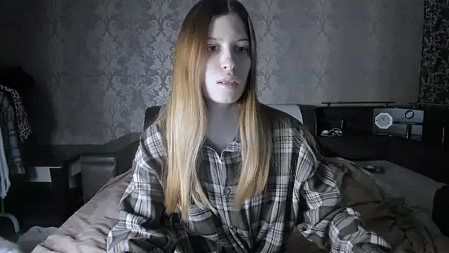 Snapshot of Agnes_Allenn chatting on 12/02/25, 09:58 Agnes Allenn online show from 12/02/25, 09:58