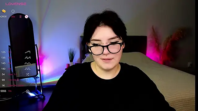 YumiYammy online show from 01/01/25, 12:43