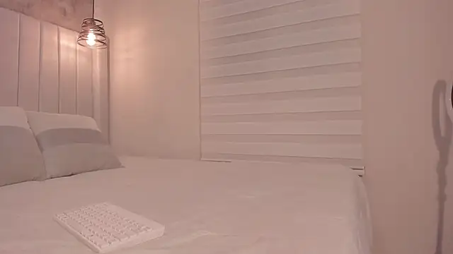  dakota a online show from 09/27/25, 06:35