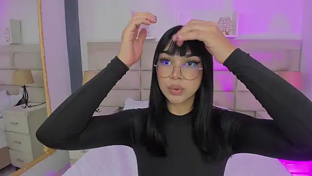 RoseCassie online show from 02/09/25, 03:56