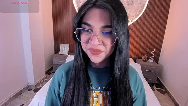 RoseCassie online show from 01/10/26, 01:35