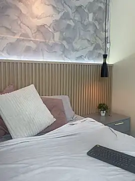 AinaraJimenez online show from 12/21/25, 07:43