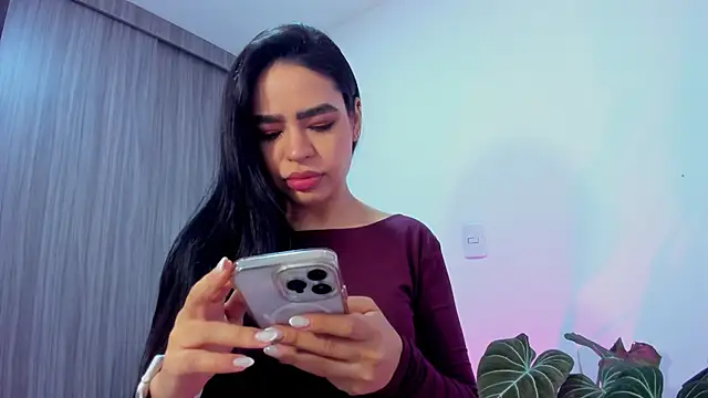 Sara Leblanc online show from 11/21/25, 12:48