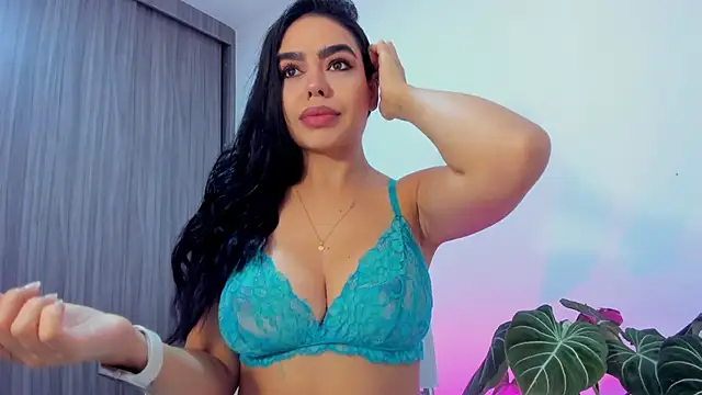 Sara Leblanc online show from 11/26/25, 01:23