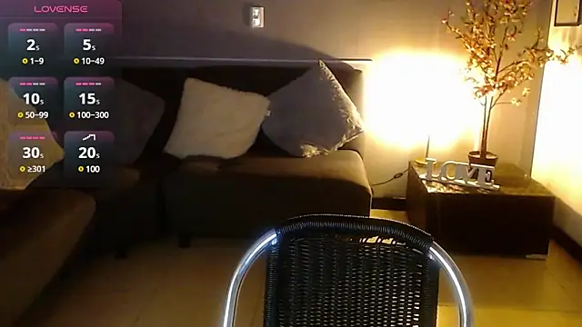 Snapshot of mia_collens chatting on 01/24/25, 12:42 mia collens online show from 01/24/25, 12:42