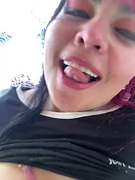 Snapshot of Pinky-Flower chatting on 01/09/25, 08:44 Pinky-Flower online show from 01/09/25, 08:44