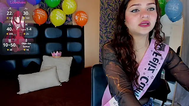 hinata itachi online show from 11/12/25, 12:11