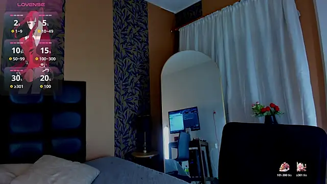 hinata itachi online show from 11/24/25, 11:15