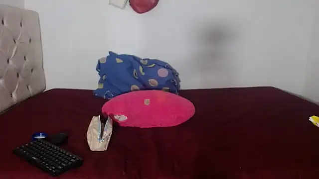 evaFiore online show from 02/04/25, 04:15