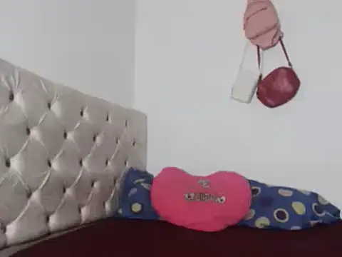 evaFiore online show from 02/04/25, 08:38