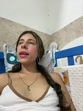 evaFiore online show from 03/15/25, 03:07