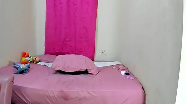 Snapshot of Mariana_16_ chatting on 01/20/25, 07:57 Mariana 16 online show from 01/20/25, 07:57