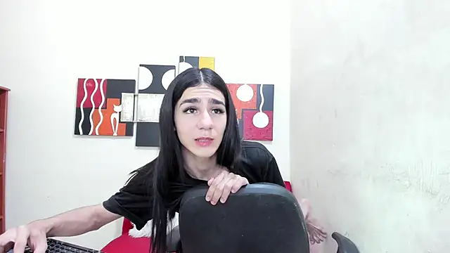 Snapshot of Mariana_16_ chatting on 01/25/25, 06:57 Mariana 16 online show from 01/25/25, 06:57